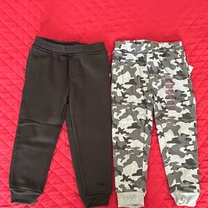 DKNY Kids Black & Gray Camo Jogger Set
